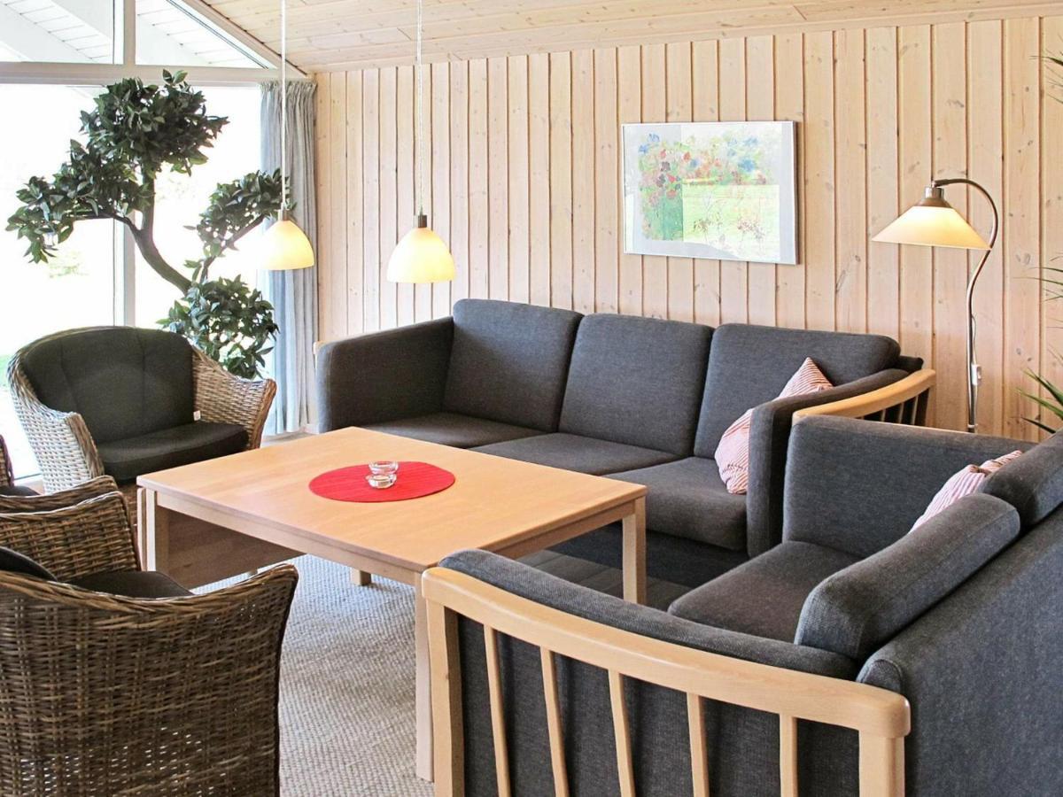 8 Person Holiday Home In V Ggerl Se Bøtø By 외부 사진